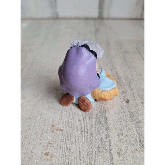 Hallmark pageant Lucy nativity scene a baby Jesus ornament Xmas - Picture 4 of 5